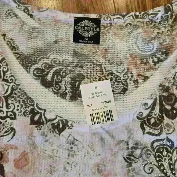 Cal Style Women's Tunic Asymmetrical Rhinestones, Size M - Picture 2 of 3